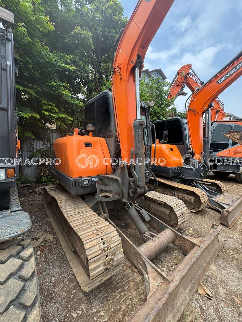 Máy xúc mini DOOSAN DX55MT - 2018