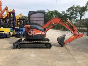 Máy xúc mini HITACHI ZX30UR - 2008