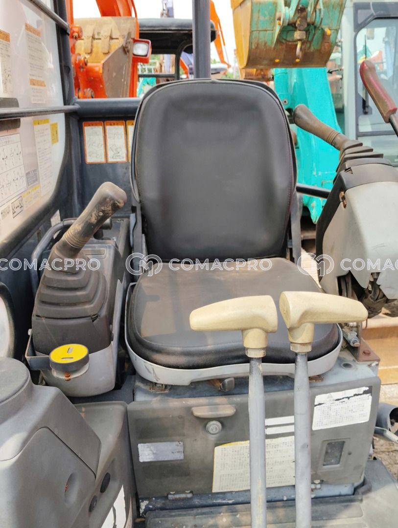人2 Japanese Used Mini-Excavators HITACHI ZX40U-2 TOKU WORLD BE0771