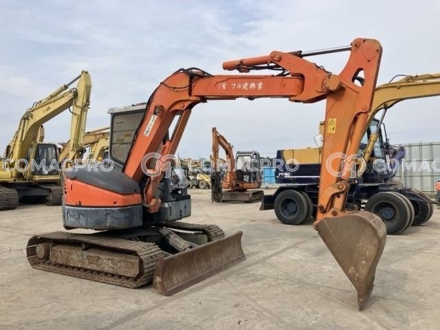 2004-年HITACHI ZX55UR 小型挖掘机- CoMacPro
