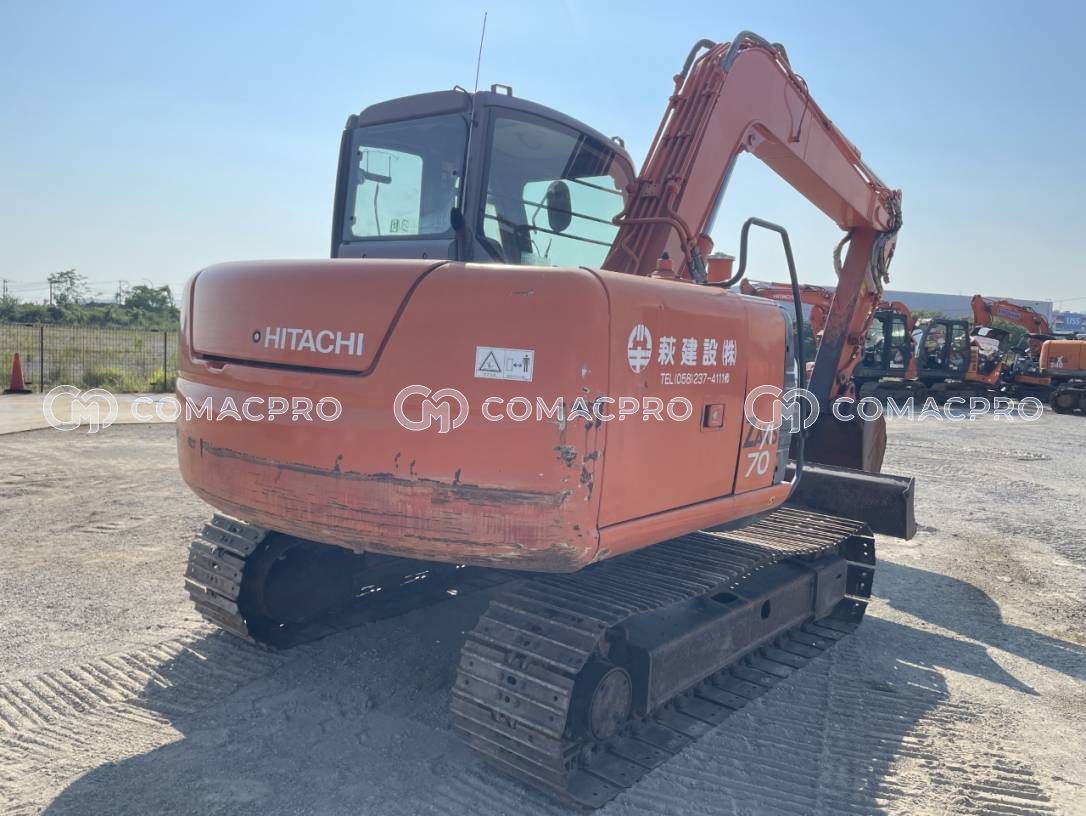 2005-年HITACHI ZX70 小型挖掘机- CoMacPro