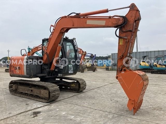 2012-年HITACHI ZX70-3 小型挖掘机- CoMacPro