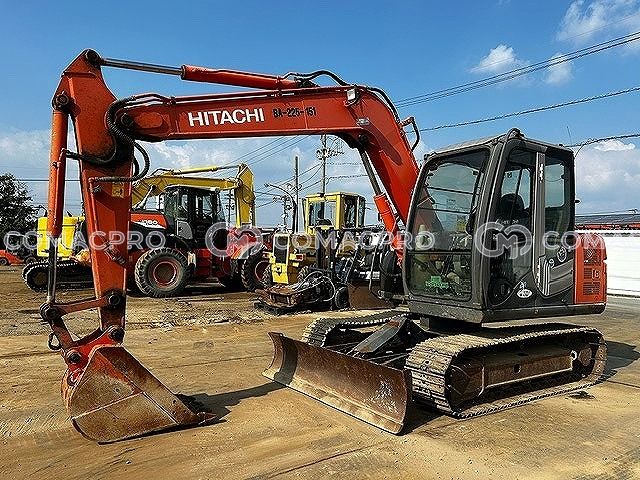 2013-年HITACHI ZX70-3 小型挖掘机- CoMacPro