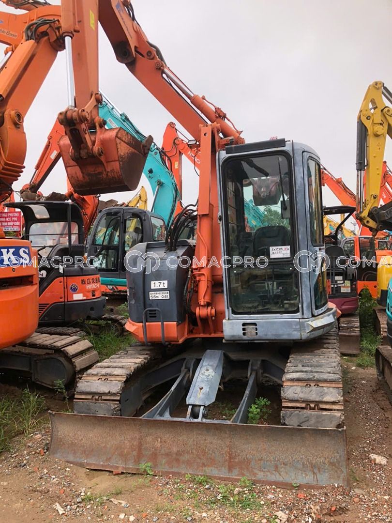 Máy xúc mini HITACHI ZX75UR - 2005