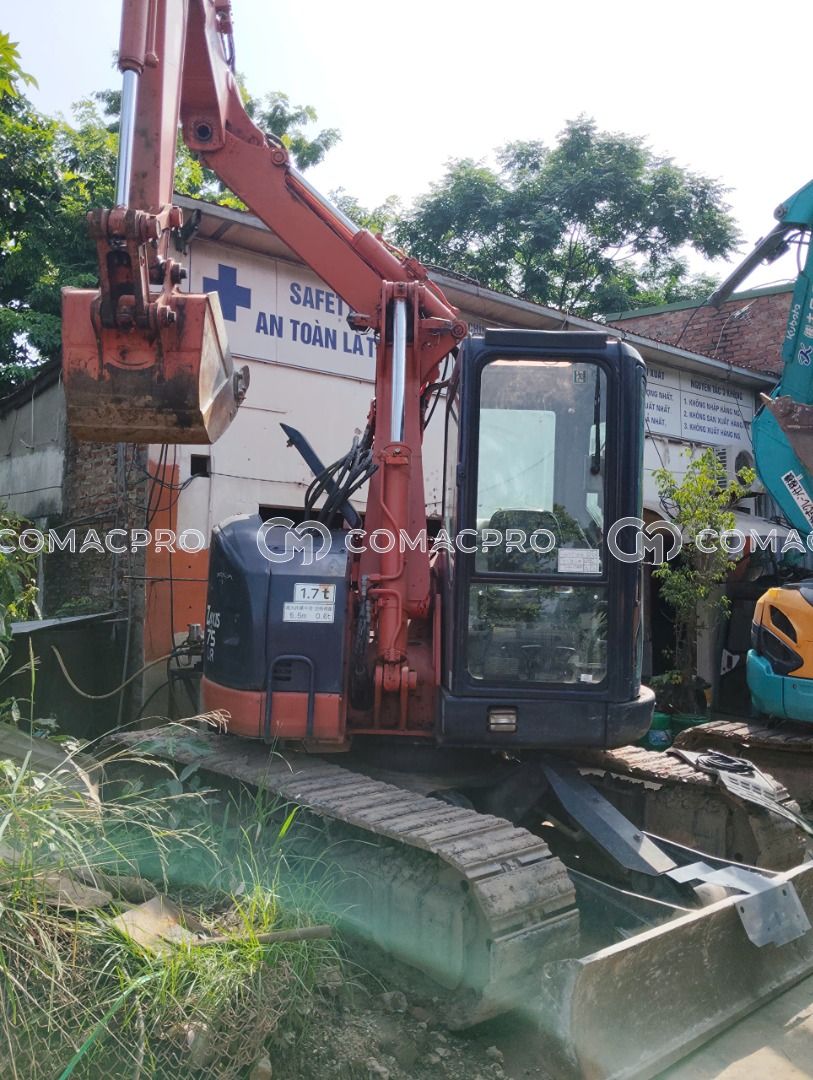Máy xúc mini HITACHI ZX75UR - 2007