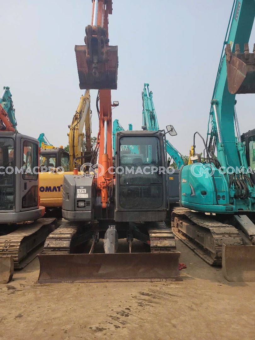 Máy xúc mini HITACHI ZX75US-3 - 2012