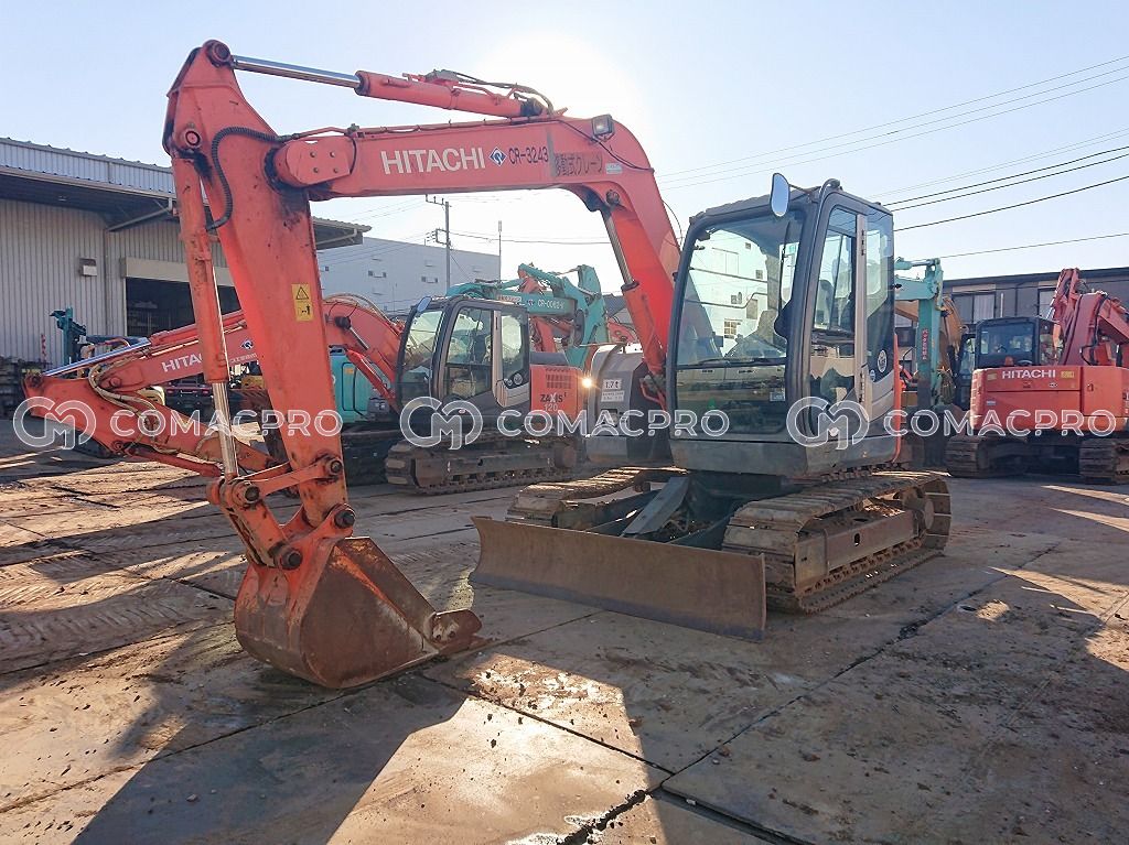 2012-年HITACHI ZX75US-3 小型挖掘机- CoMacPro