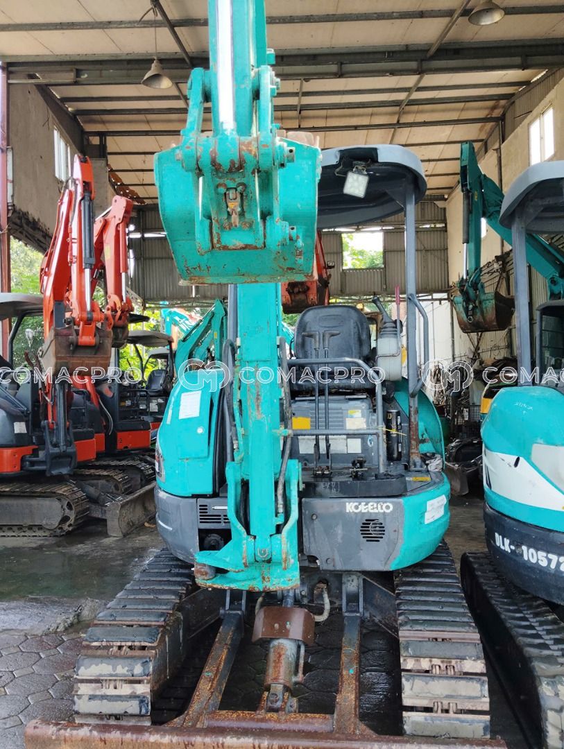 Máy xúc mini KOBELCO SK30SR-5 - 2012