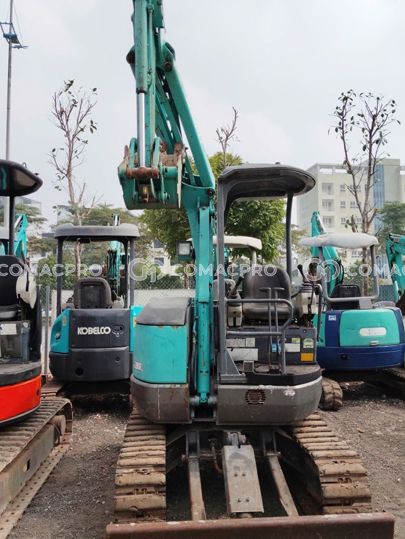 Máy xúc mini KOBELCO SK30UR-3E - 2008
