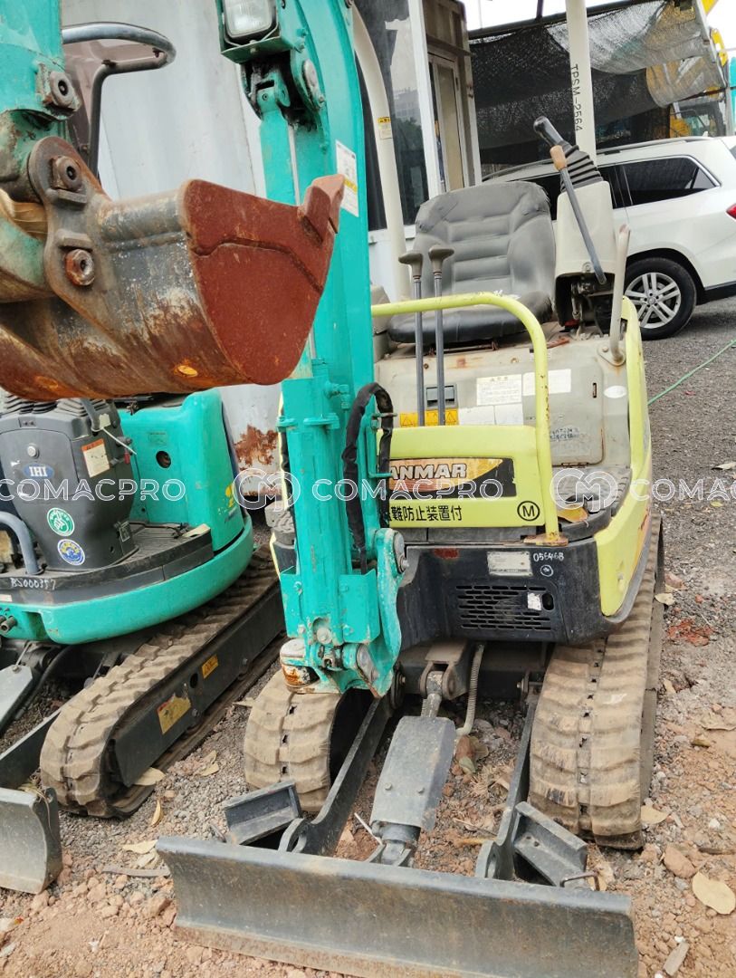 Máy xúc mini YANMAR Vio017 - 2002