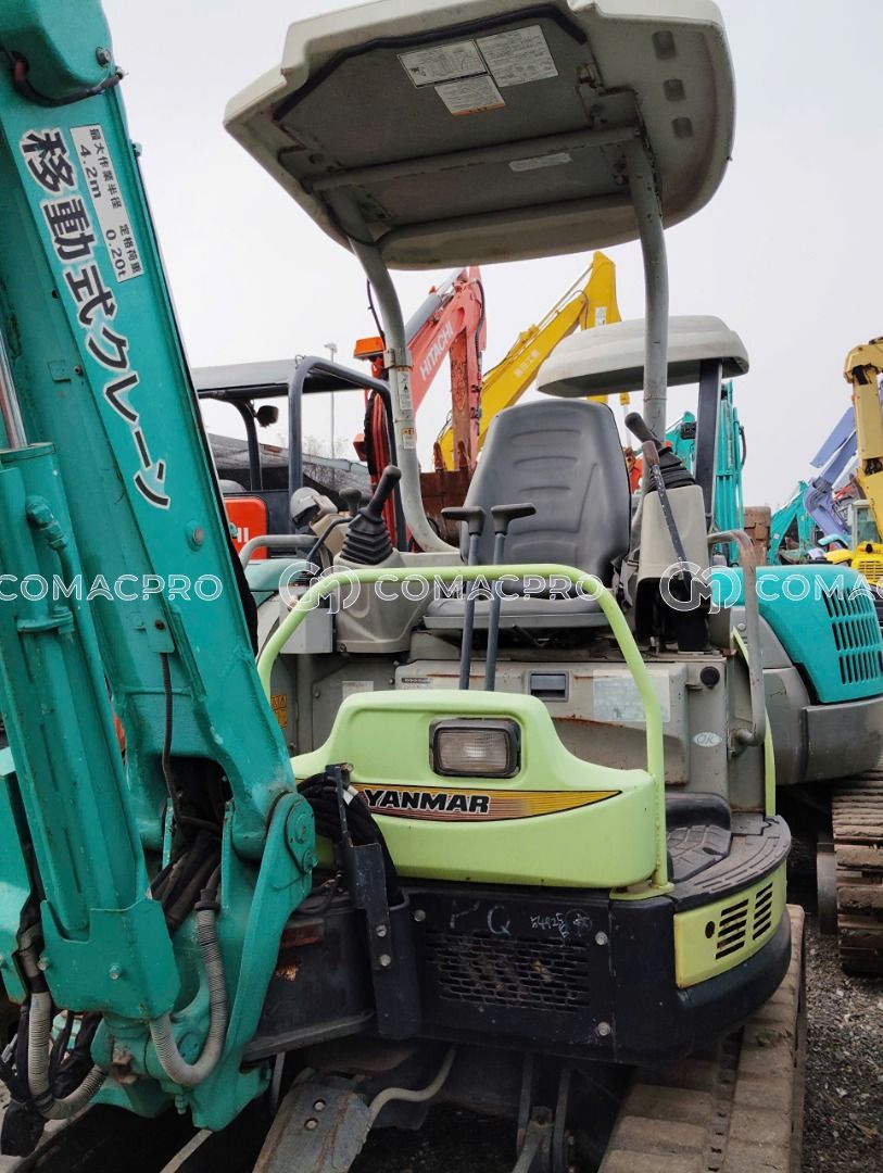 Máy xúc mini YANMAR Vio30-5b - 2002