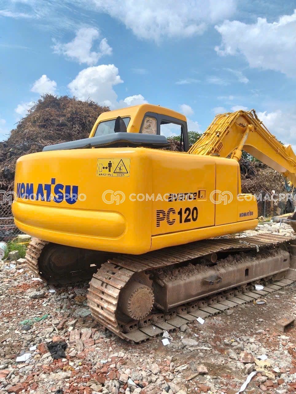 Máy xúc bánh xích KOMATSU PC120-6