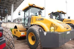 Xe lu XCMG XS123 - 2025