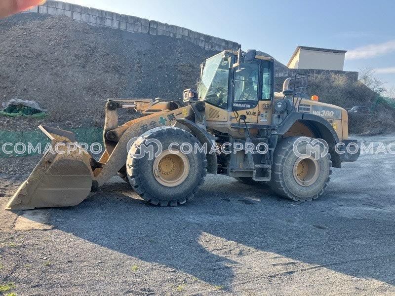 Máy xúc lật KOMATSU WA380-8 - 2017