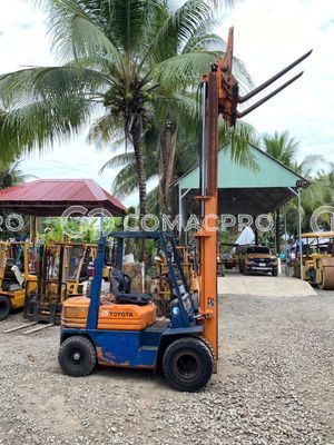 Xe nâng dầu TOYOTA 5FD25