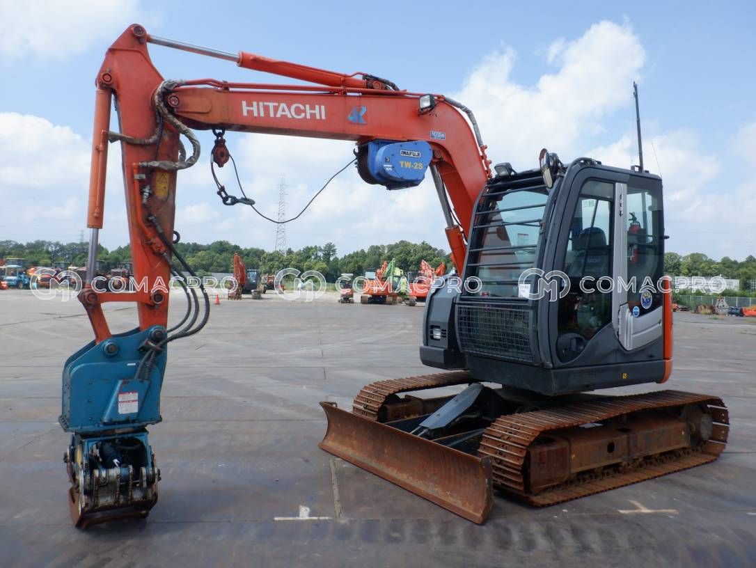 2013-年HITACHI ZX75US-3 小型挖掘机- CoMacPro