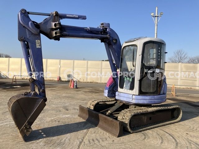 Máy xúc mini KOMATSU PC50UU-2E - 2000