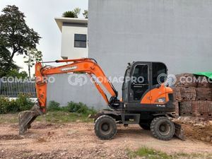 Máy xúc bánh lốp DOOSAN DX55W - 2015