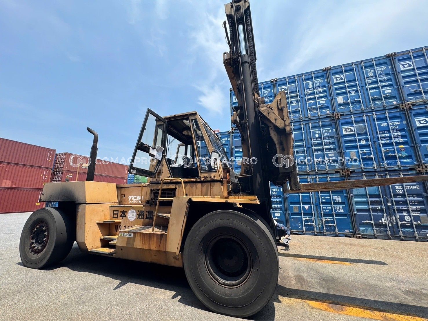 Xe nâng dầu TCM FD280Z - 2004