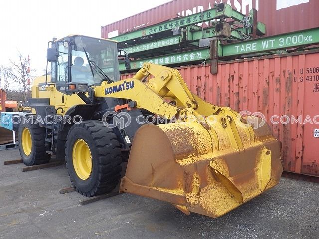 Máy xúc lật KOMATSU WA200-8 - 2019
