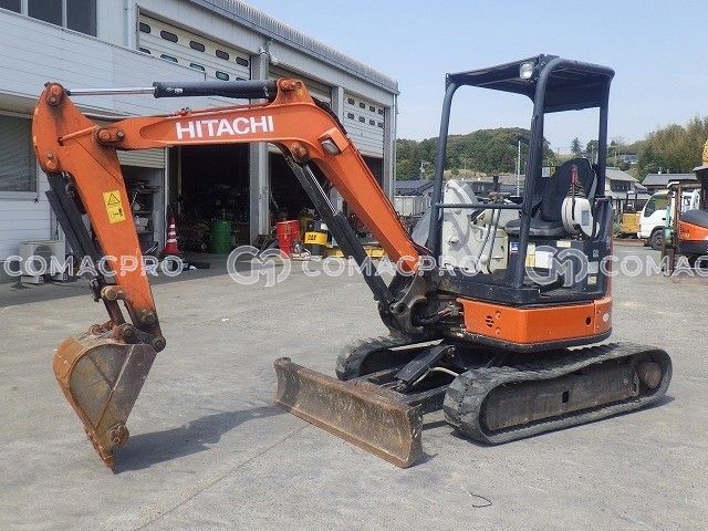 Máy xúc mini HITACHI ZX30U-5A - 2013
