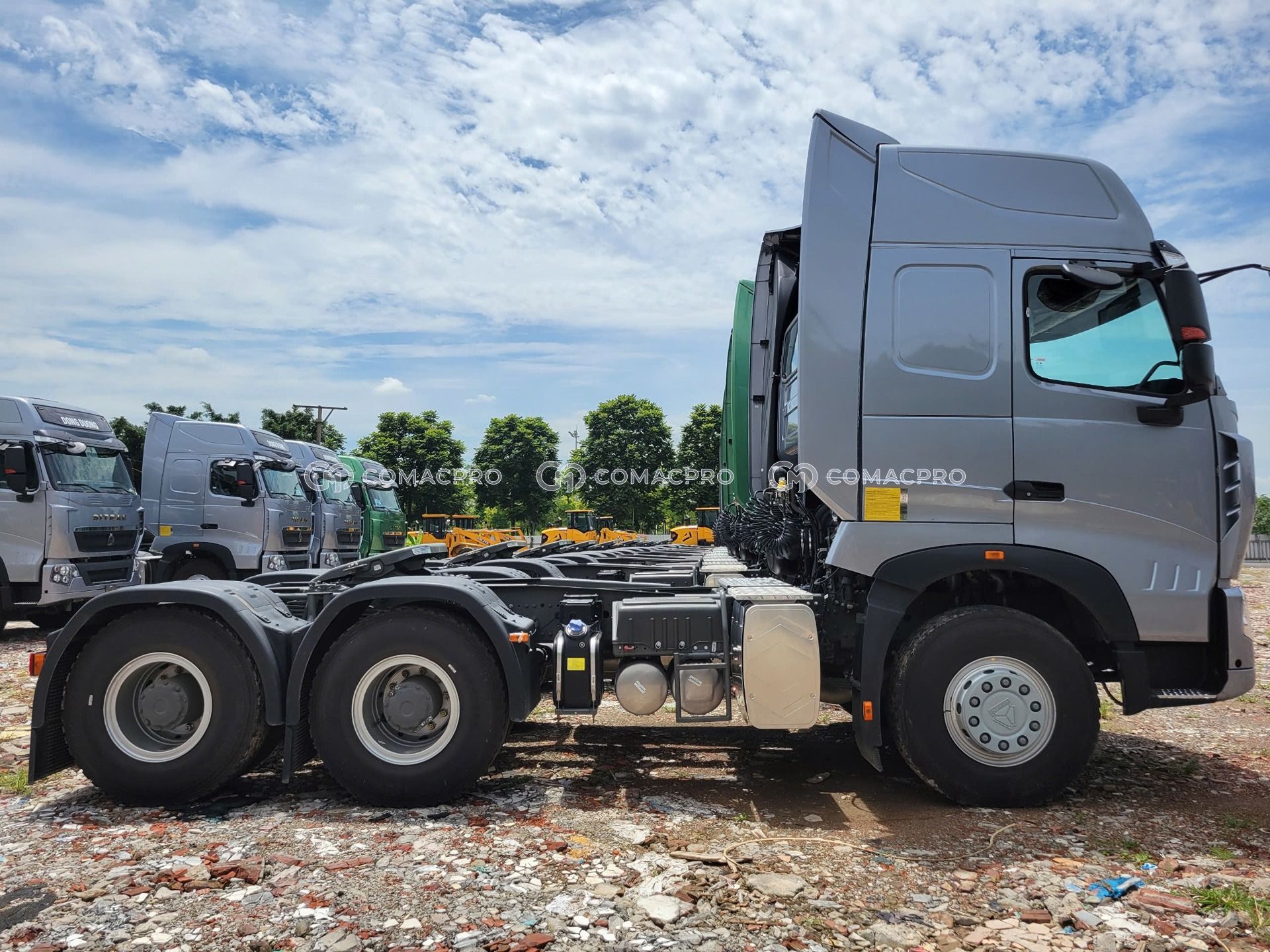 Xe đầu kéo SITRAK 440HP - 2024