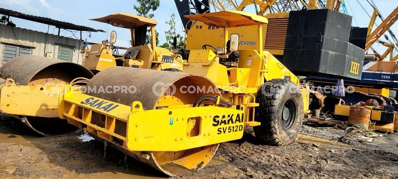 Xe lu SAKAI SV512