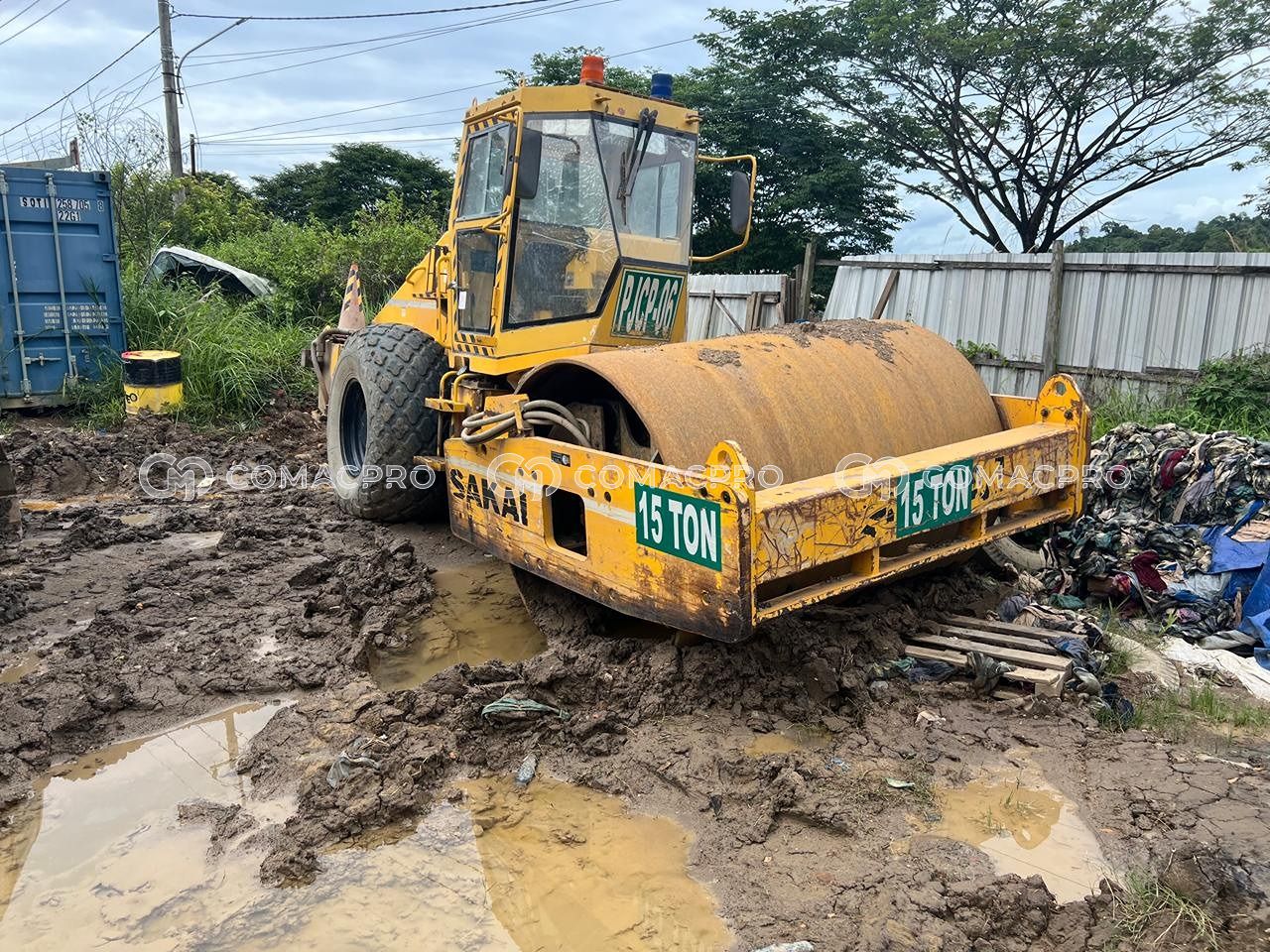 Xe lu SAKAI SV700D - 2019