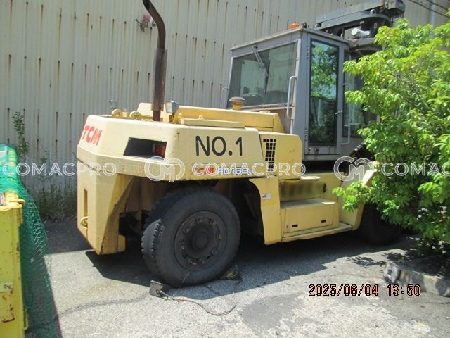 Xe nâng dầu TCM FD160S-3 - 2003
