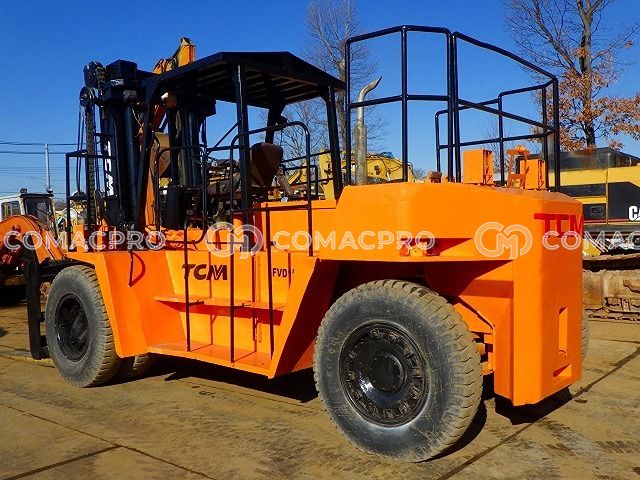 Xe nâng dầu TCM FVD150Z4