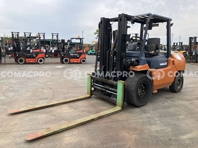 Xe nâng dầu TOYOTA 02-7FD45 - 2003