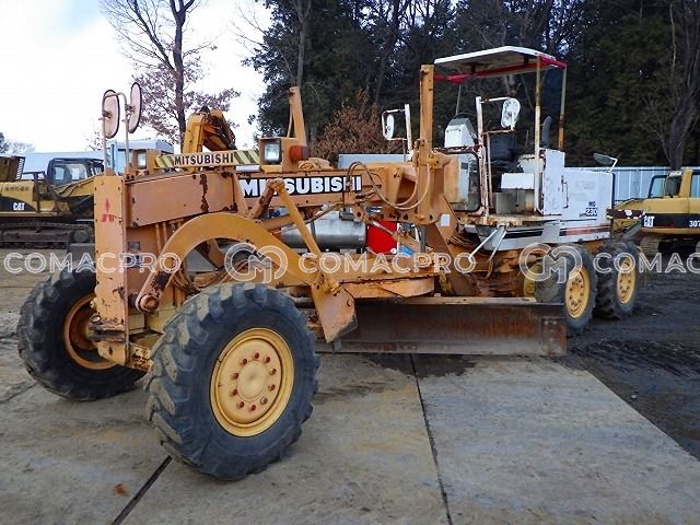 Xe san gạt MITSUBISHI MG230 - 1988