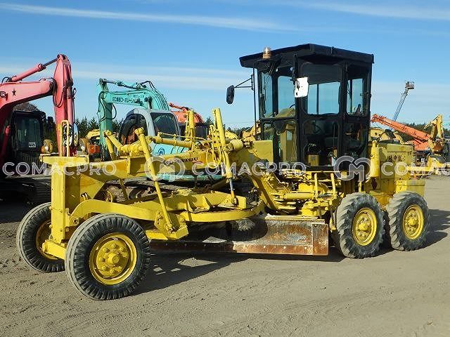 Xe san gạt KOMATSU GD405A-1 - 1982