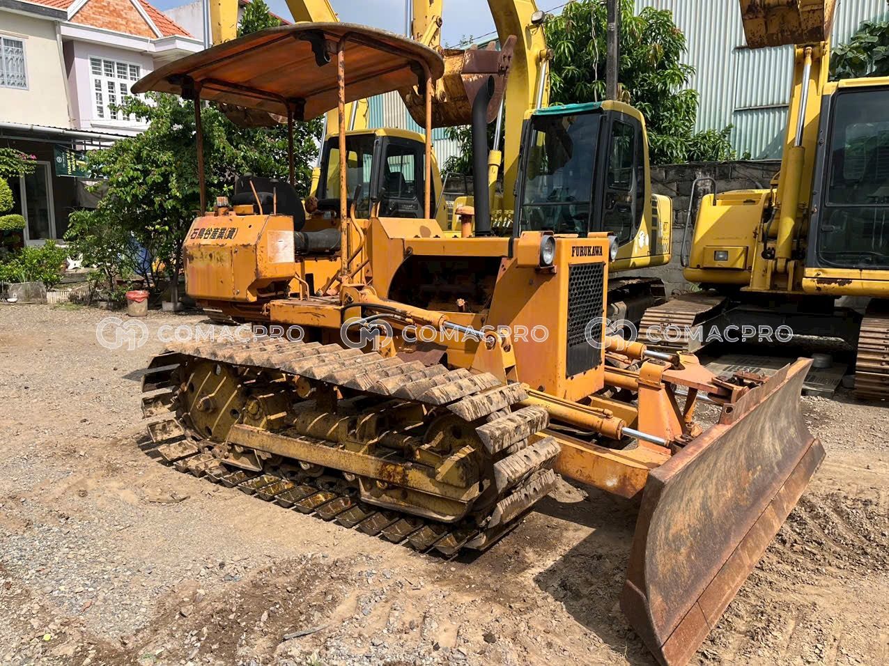 Xe ủi FURUKAWA CD5P