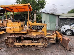 Xe ủi KOMATSU D20A-7E - 2011