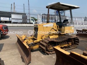 Xe ủi KOMATSU D20P-7E - 1996