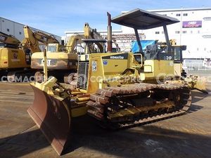 Xe ủi KOMATSU D31P-20E - 2000