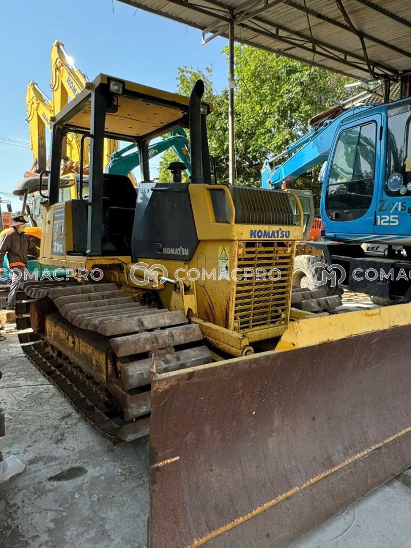 Xe ủi KOMATSU D31PX-21 - 2006