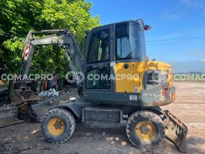 Máy xúc bánh lốp VOLVO EW55B - 2012